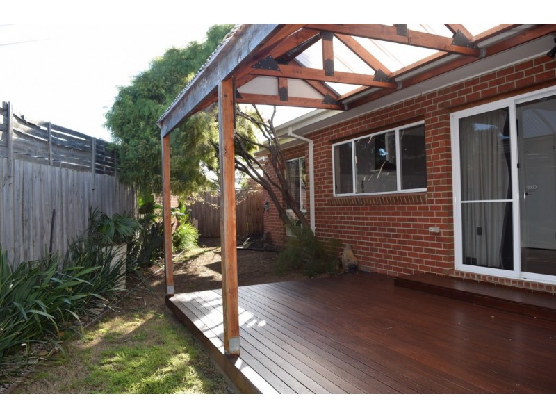 2/13-15 Logan Court, Sunbury VIC 3429