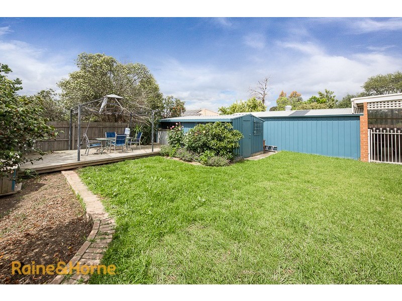 34 Heysen Drive, Sunbury VIC 3429