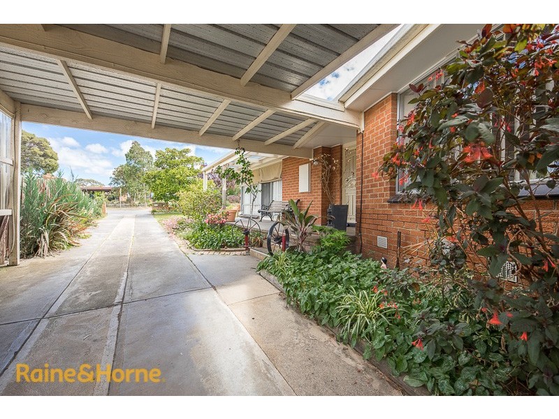 34 Heysen Drive, Sunbury VIC 3429