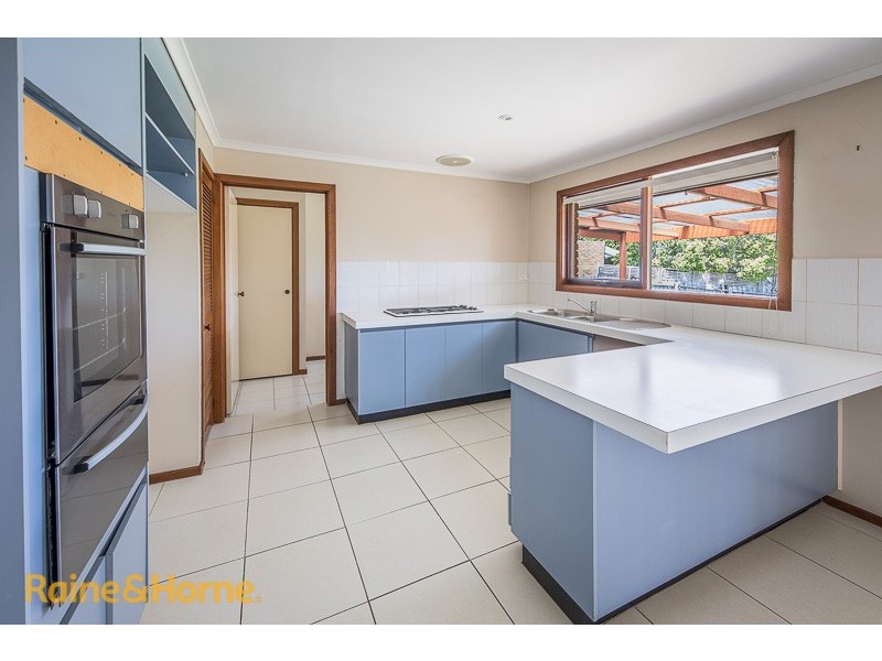 5 Crawford Way, Sunbury VIC 3429