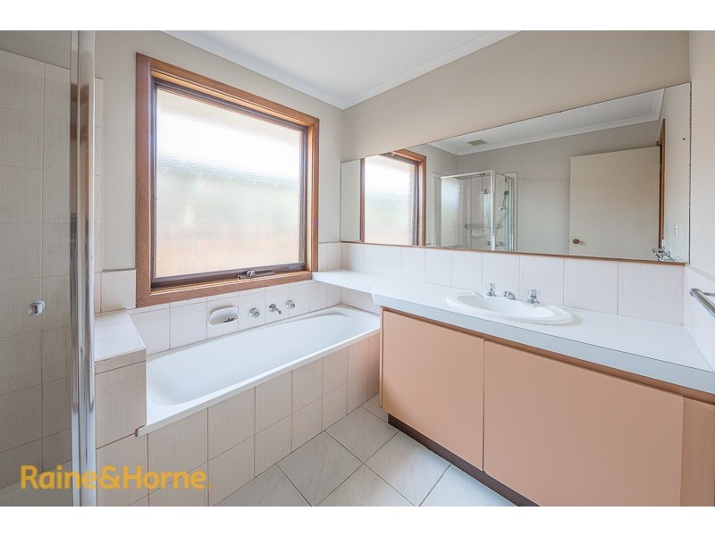 5 Crawford Way, Sunbury VIC 3429