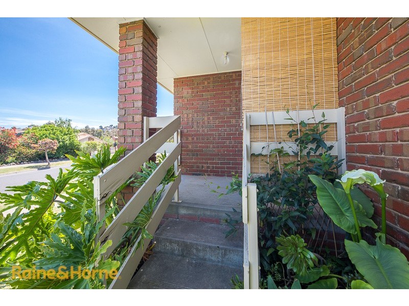 5 Crawford Way, Sunbury VIC 3429