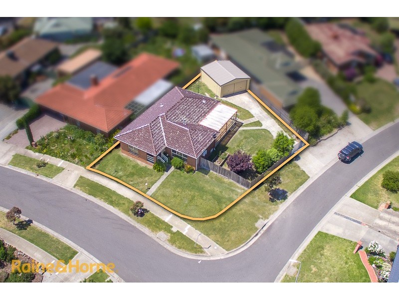 5 Crawford Way, Sunbury VIC 3429