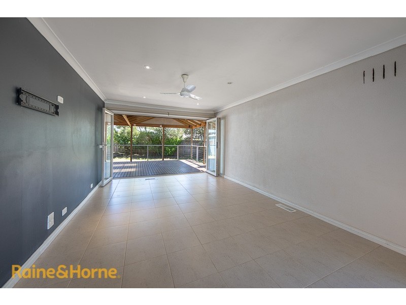 42 Burke Road, Sunbury VIC 3429