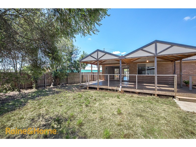 42 Burke Road, Sunbury VIC 3429