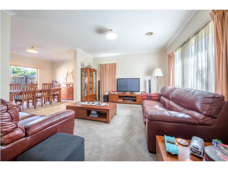 1/12-14 Pasley Street, Sunbury VIC 3429
