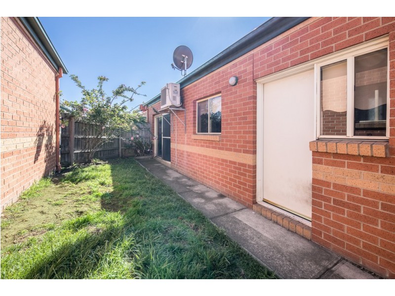 1/12-14 Pasley Street, Sunbury VIC 3429