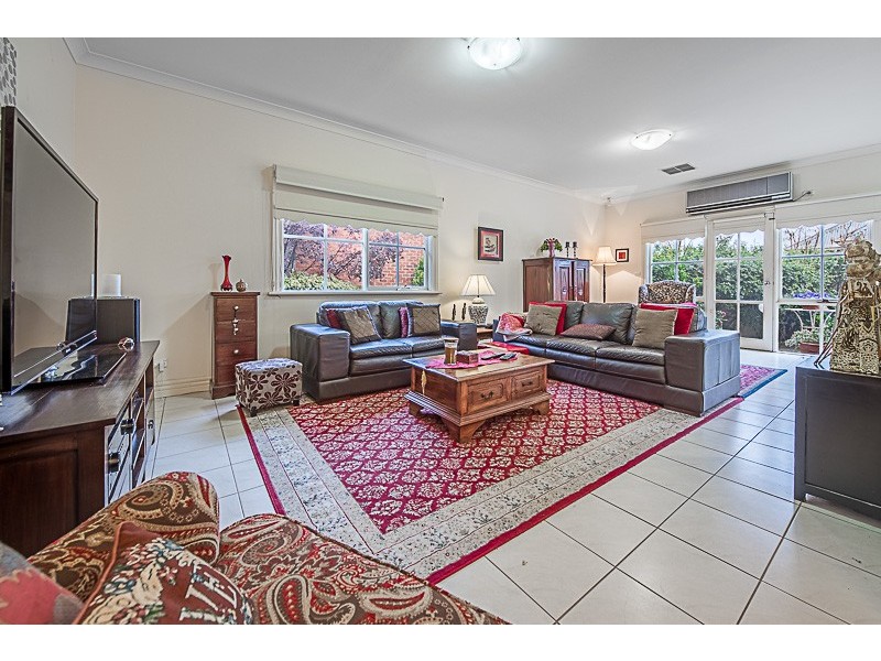 1/45 Harker Street, Sunbury VIC 3429