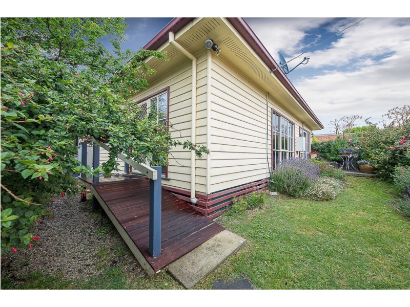 1/45 Harker Street, Sunbury VIC 3429