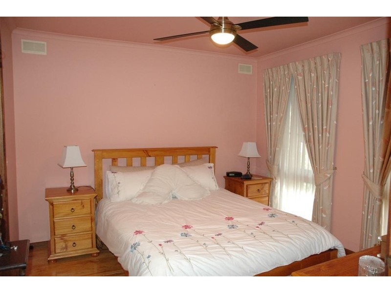 237 Elizabeth Drive, Sunbury VIC 3429