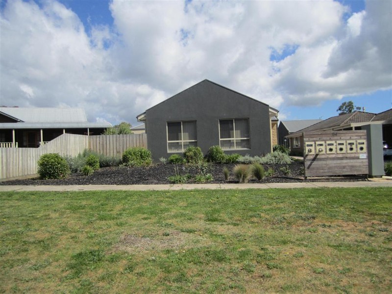 1/84 LIGAR STREET, Sunbury VIC 3429