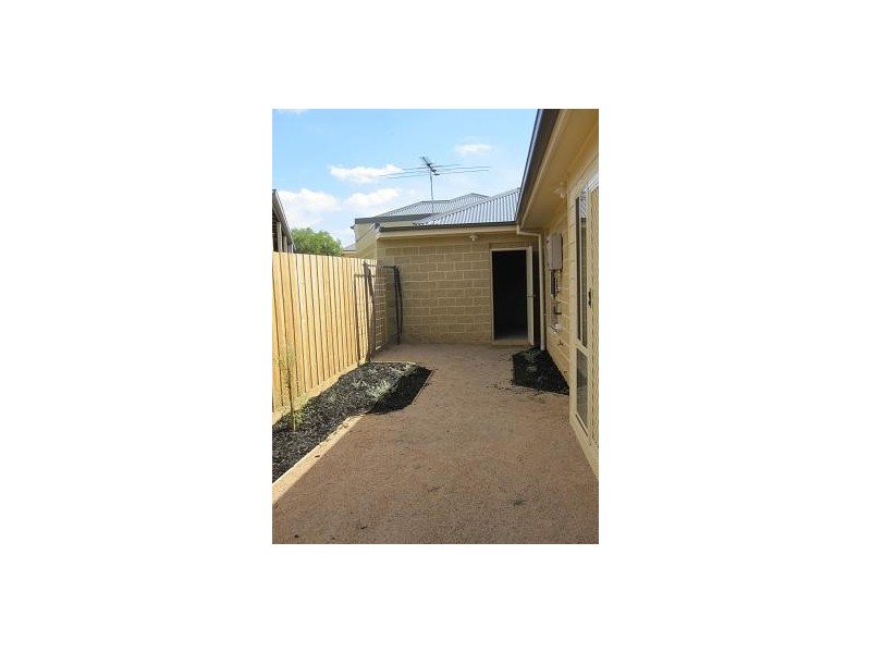 1/84 LIGAR STREET, Sunbury VIC 3429