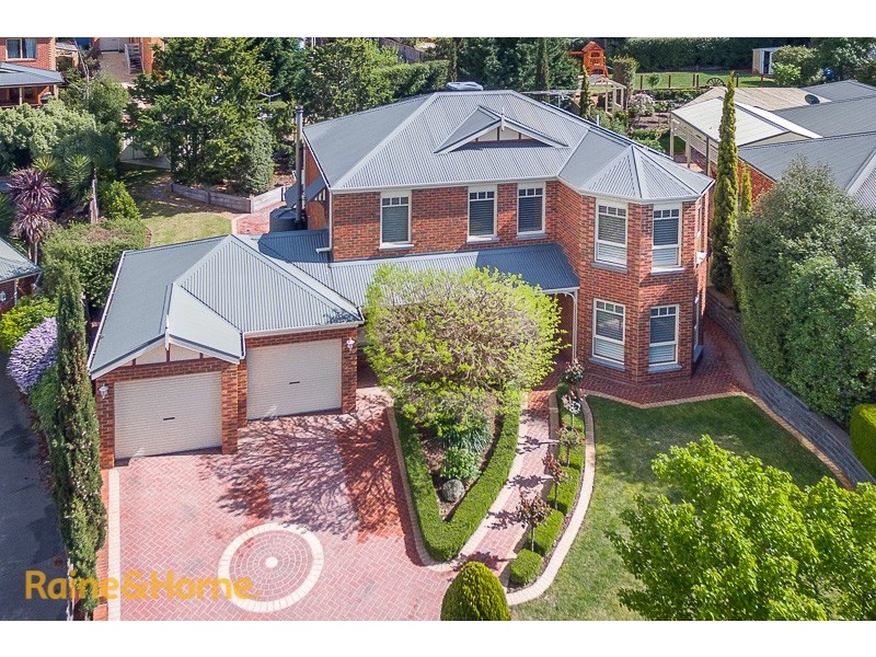 6 Fairbairn Grove, Sunbury VIC 3429