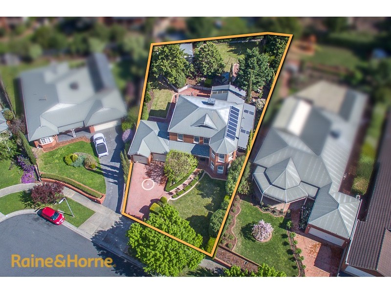 6 Fairbairn Grove, Sunbury VIC 3429