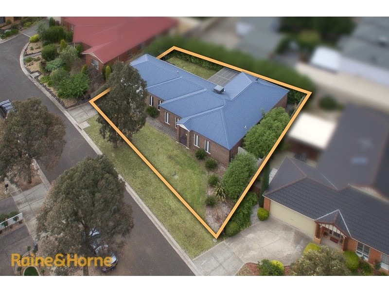 10 Hoya Place, Sunbury VIC 3429