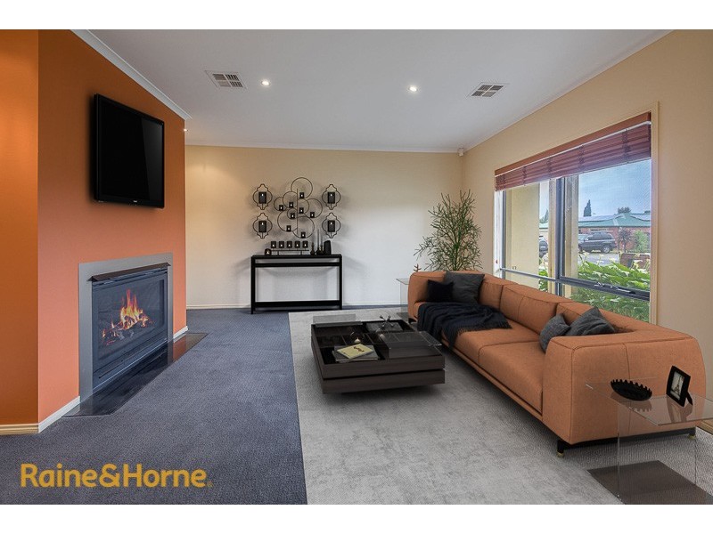 26 Higgs Circuit, Sunbury VIC 3429