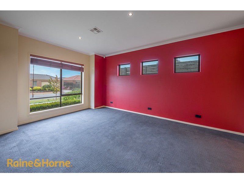26 Higgs Circuit, Sunbury VIC 3429