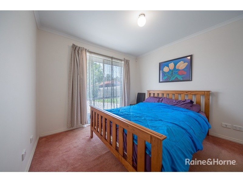 18 Marsh Crescent, Sunbury VIC 3429
