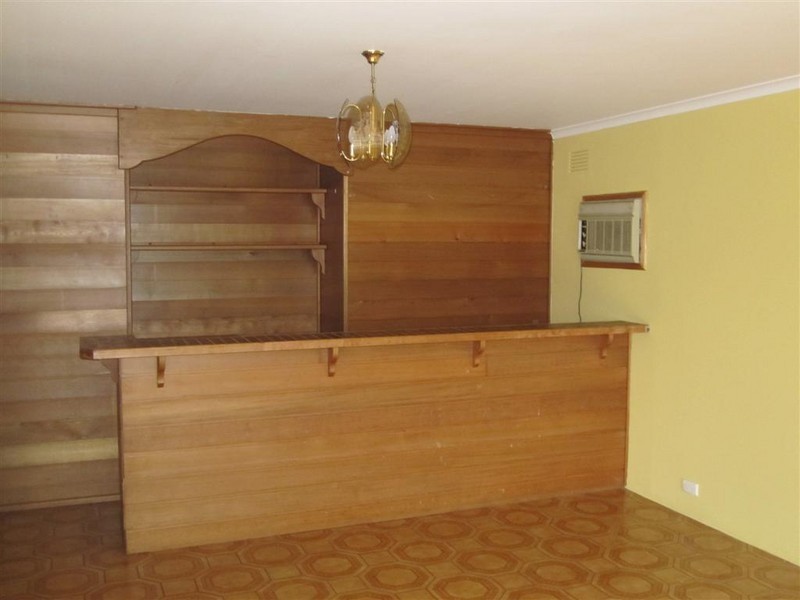 23 Deakin Street, Sunbury VIC 3429