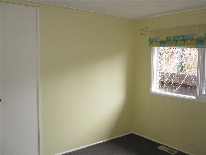 23 Deakin Street, Sunbury VIC 3429