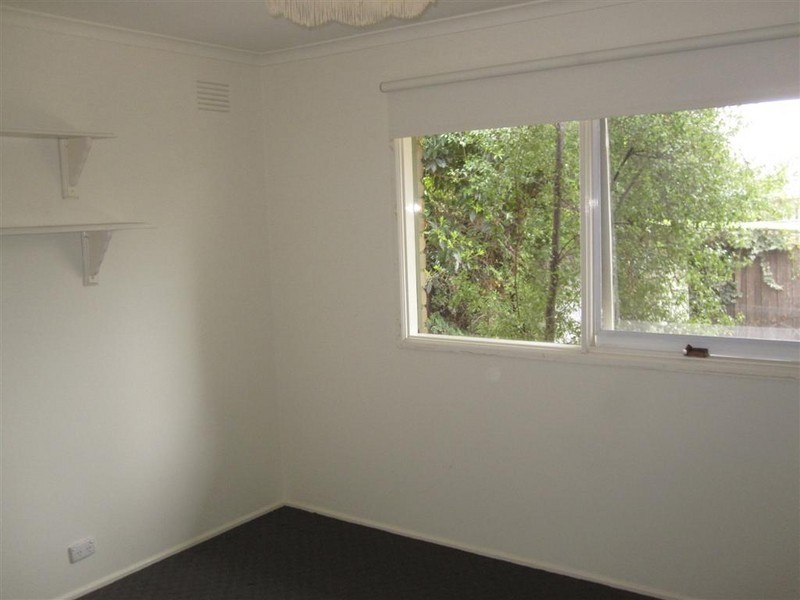 23 Deakin Street, Sunbury VIC 3429