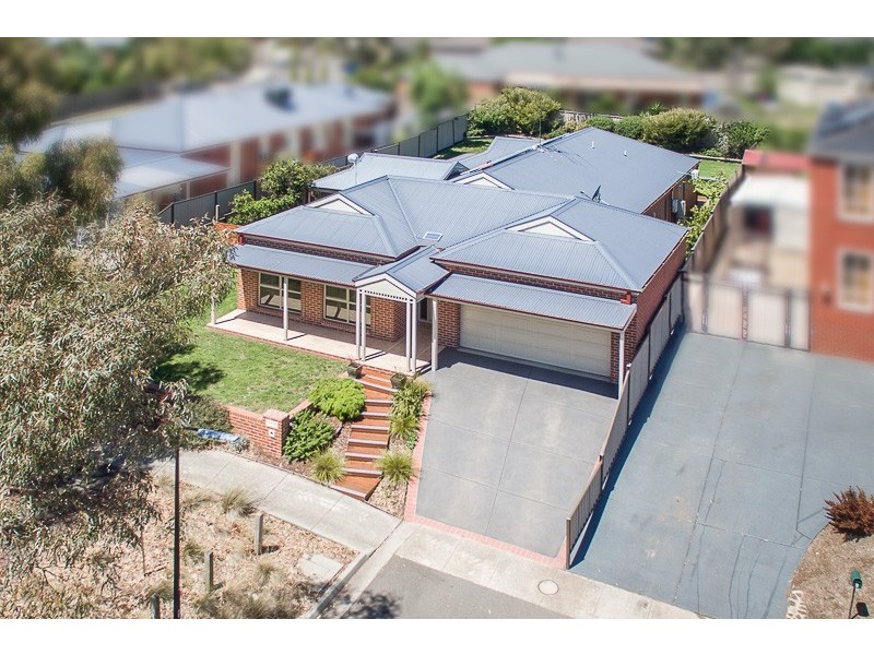 10 Red Robin Lane, Sunbury VIC 3429