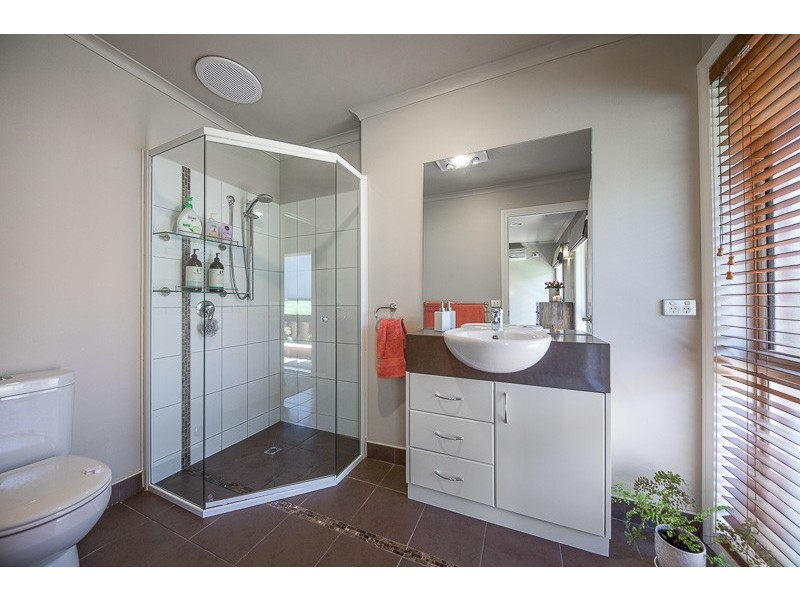 10 Red Robin Lane, Sunbury VIC 3429