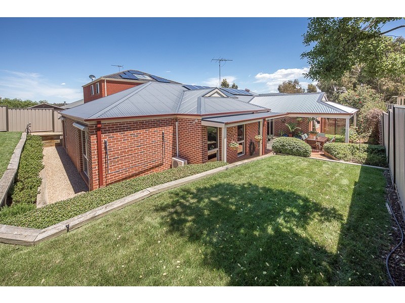 10 Red Robin Lane, Sunbury VIC 3429