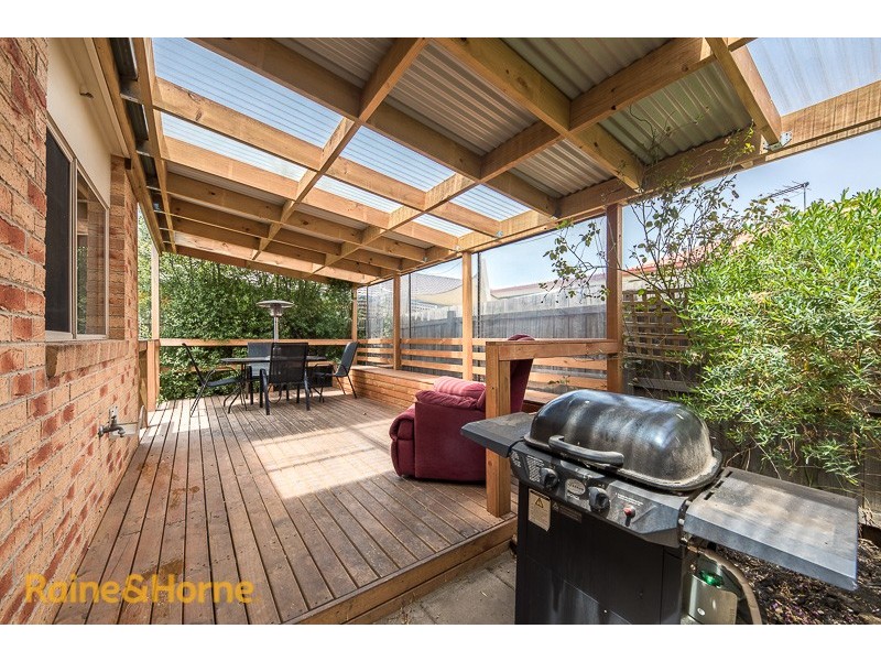 4 Cover Drive, Sunbury VIC 3429