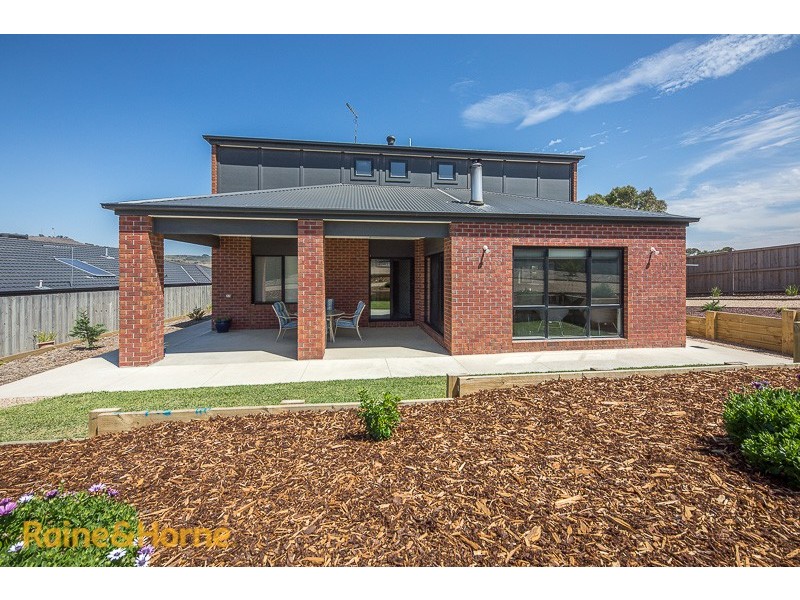 42 Bannon Avenue, Sunbury VIC 3429