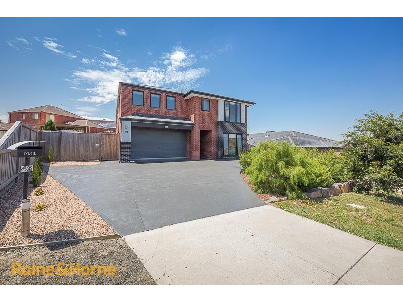 42 Bannon Avenue, Sunbury VIC 3429