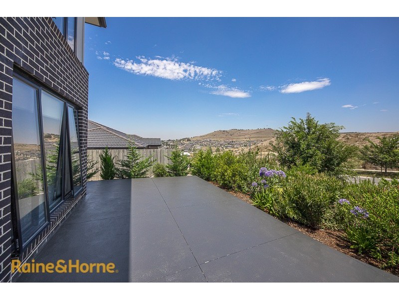 42 Bannon Avenue, Sunbury VIC 3429