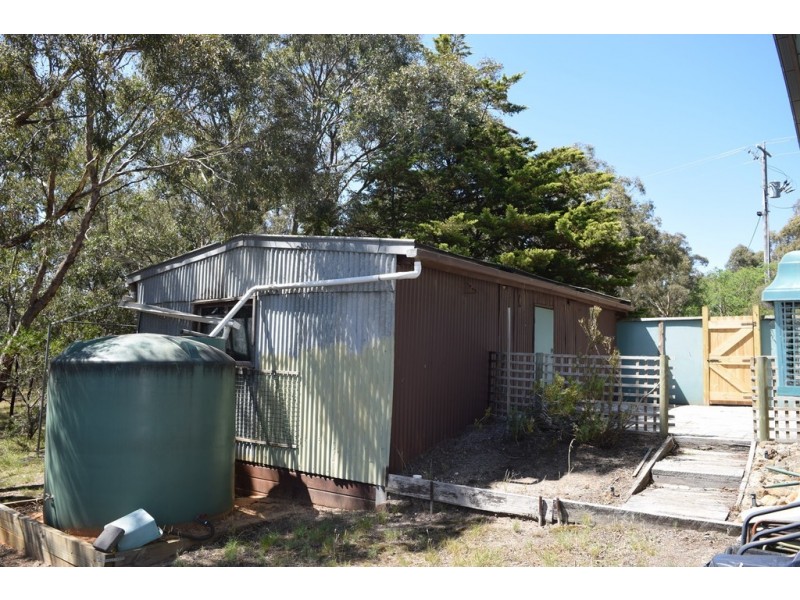 20 Emu Road, Sunbury VIC 3429