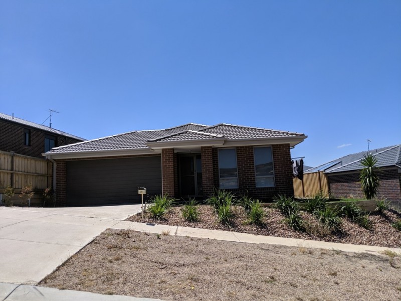 26 Beckview Crescent, Sunbury VIC 3429