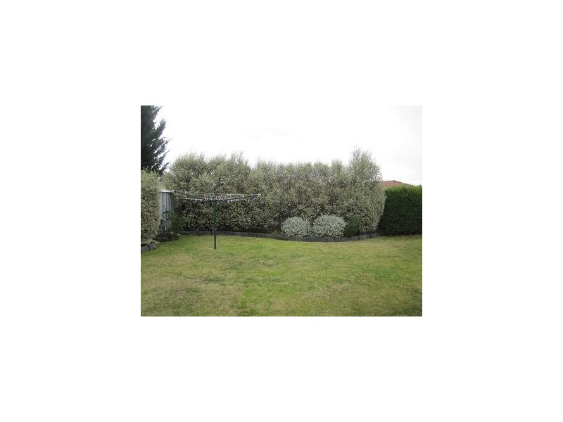 63 Collins Street, Sunbury VIC 3429