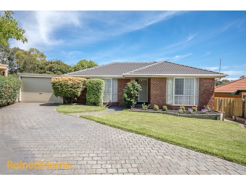 30 Woodstock Close, Sunbury VIC 3429