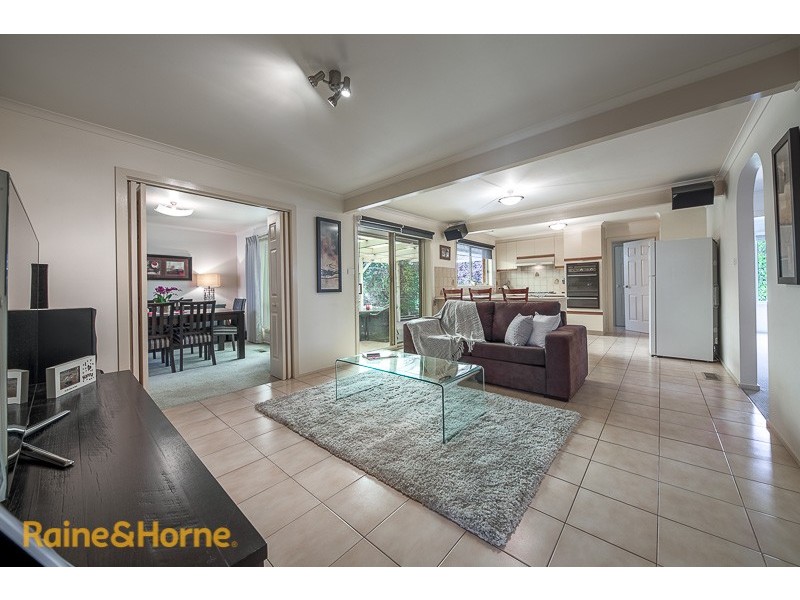 30 Woodstock Close, Sunbury VIC 3429