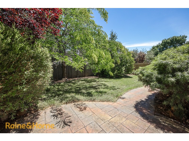 30 Woodstock Close, Sunbury VIC 3429