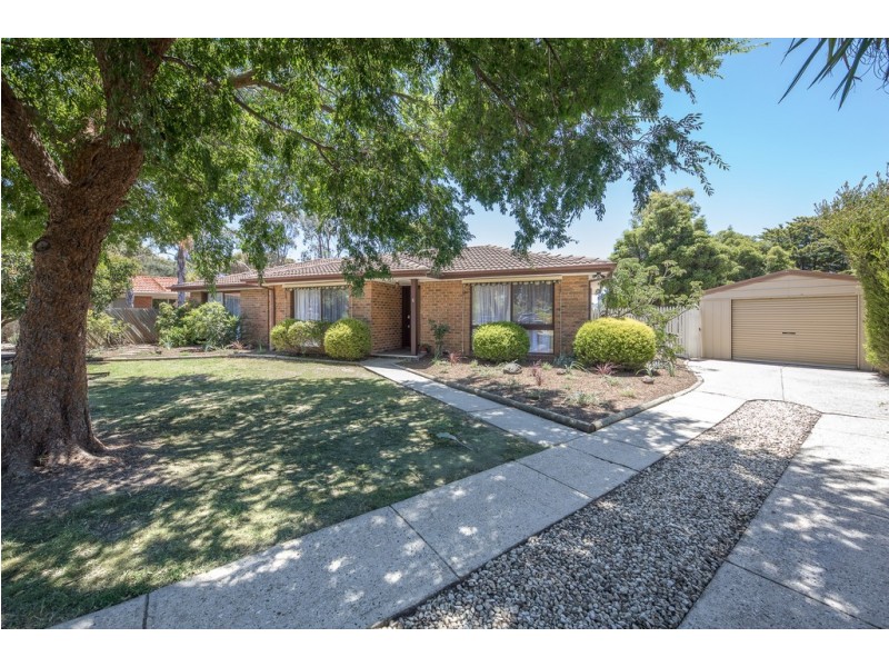 6 Arran Court, Sunbury VIC 3429