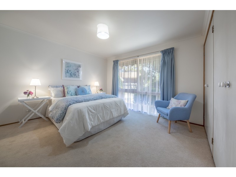 6 Arran Court, Sunbury VIC 3429