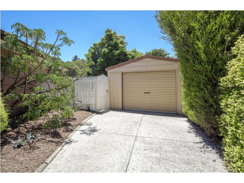 6 Arran Court, Sunbury VIC 3429
