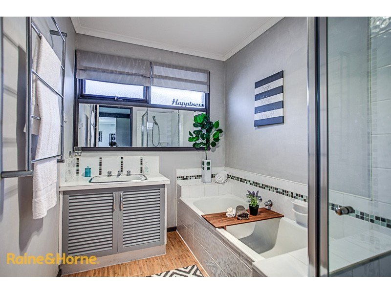 1 Eyre Street, Sunbury VIC 3429