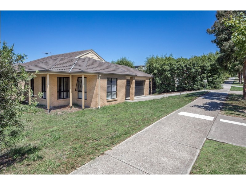 12 Canterbury Avenue, Sunbury VIC 3429