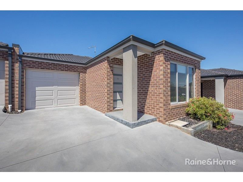 11/8 Pads Way, Sunbury VIC 3429