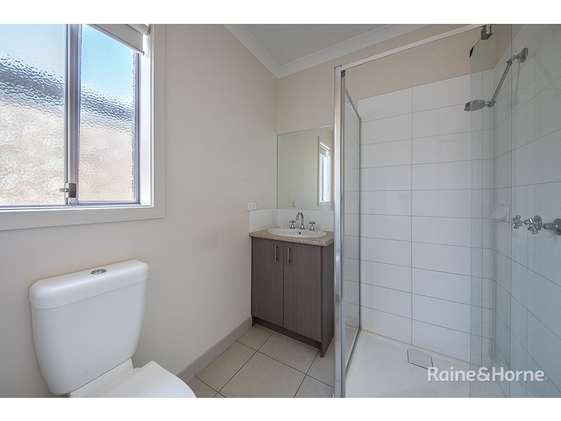 11/8 Pads Way, Sunbury VIC 3429