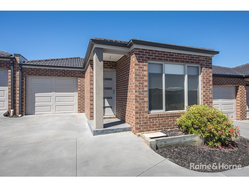 11/8 Pads Way, Sunbury VIC 3429