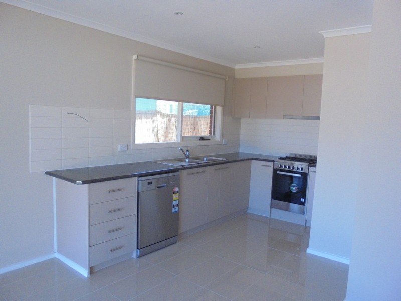 27 SHORING ROAD, Diggers Rest VIC 3427