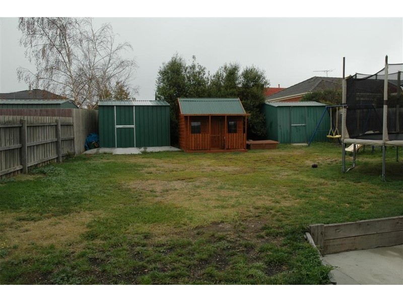 51 Thornton Avenue, Sunbury VIC 3429
