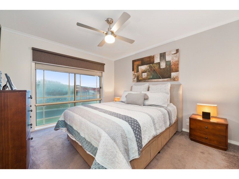 10 Lalor Crescent, Sunbury VIC 3429