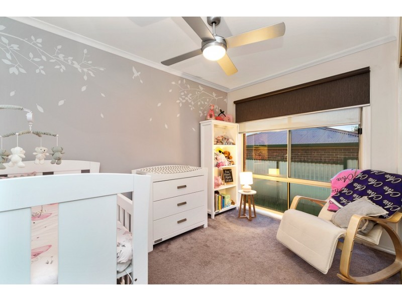 10 Lalor Crescent, Sunbury VIC 3429